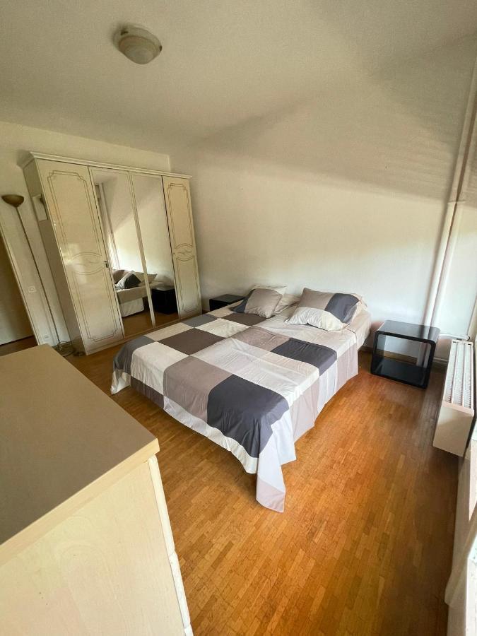 A Deux Pas Des Nations Unies Genève